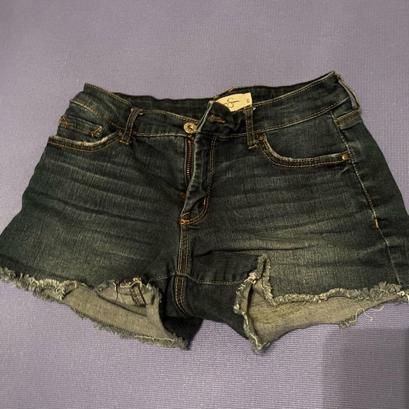 Jessica Simpson “forever rolled short” - Picture 4 of 6